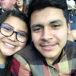 Meet your Posher, Yvani